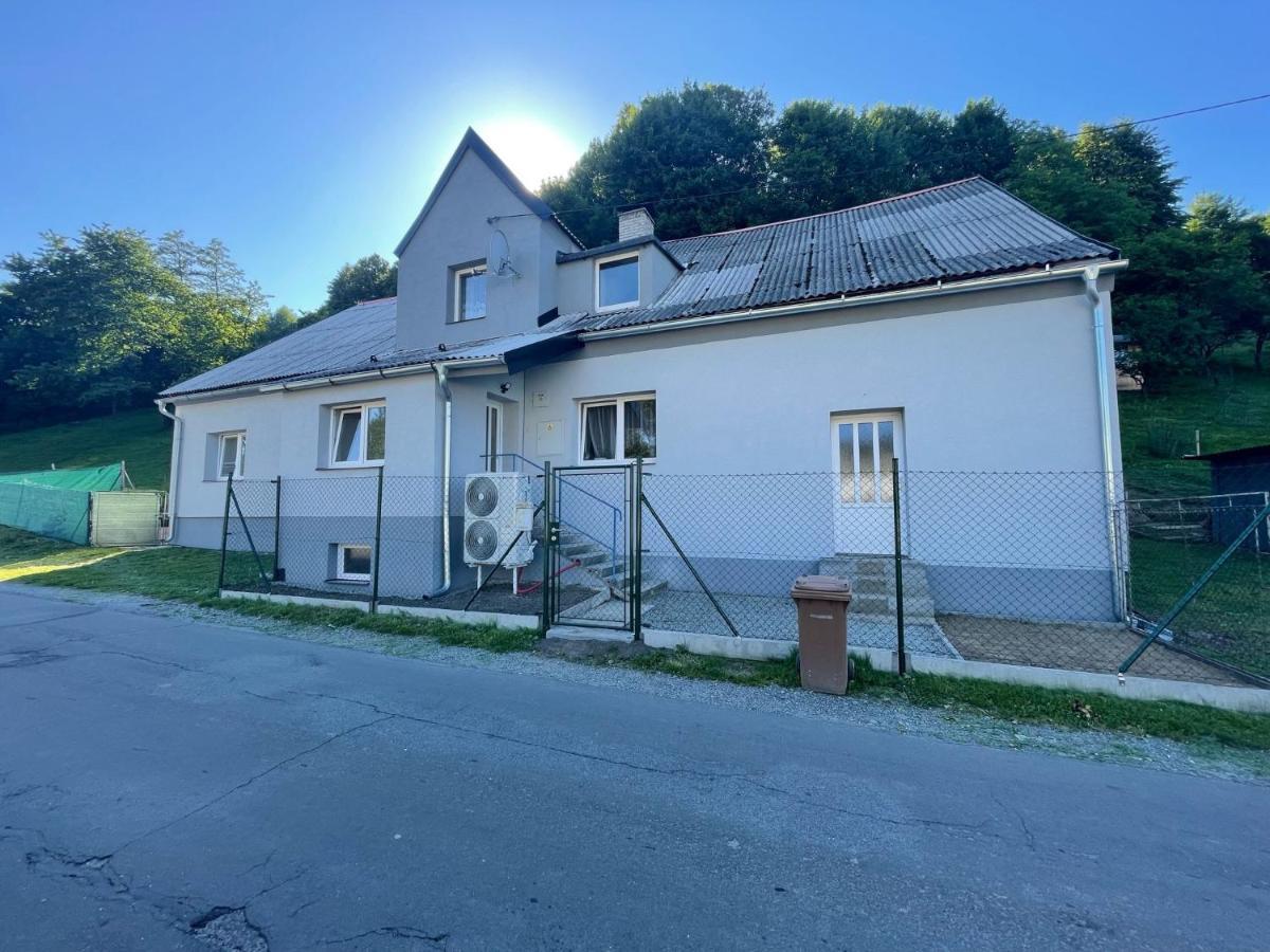 Apartmany Pod Chlumem Jeseník エクステリア 写真